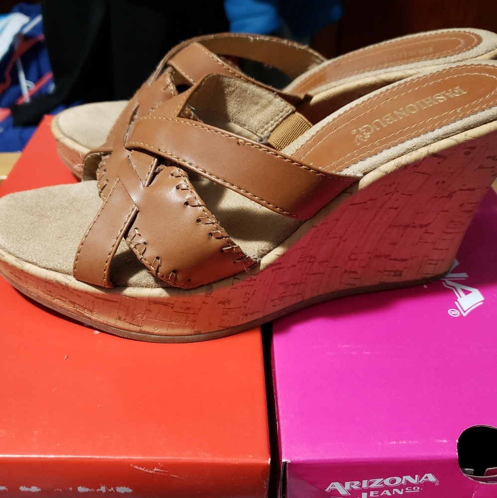 Wedge heels - Picture 2 of 3